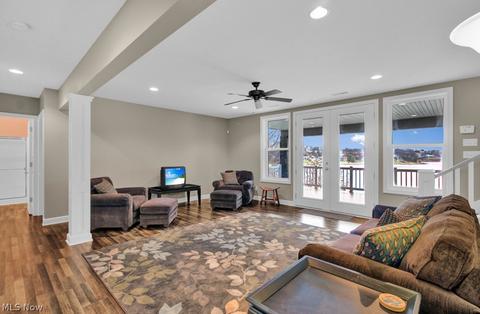 432 E Mohawk Dr, Malvern, OH 44644 photo 18