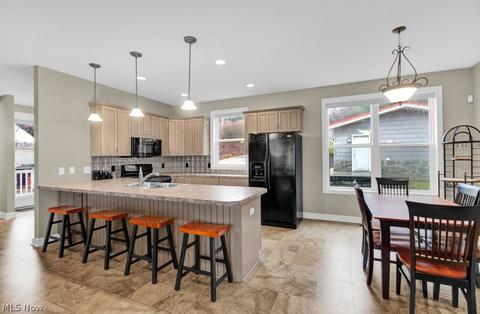 432 E Mohawk Dr, Malvern, OH 44644 photo 9