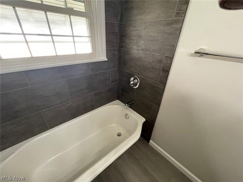 647 E Wilbeth Rd, Akron, OH 44306 photo 21