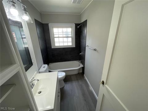 647 E Wilbeth Rd, Akron, OH 44306 photo 17