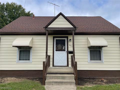 647 E Wilbeth Rd, Akron, OH 44306 photo 1