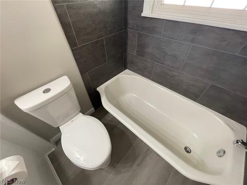 647 E Wilbeth Rd, Akron, OH 44306 photo 20