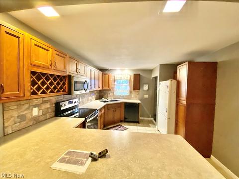 400 Mathews Rd, Boardman, OH 44512 photo 5
