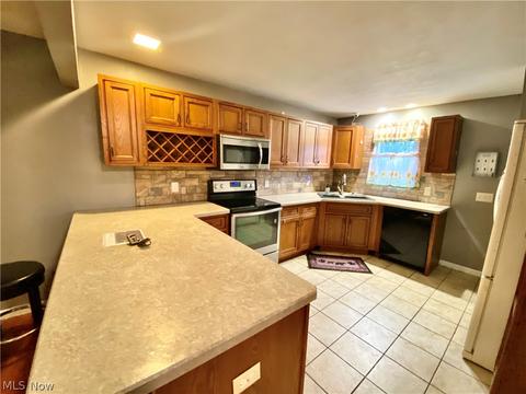 400 Mathews Rd, Boardman, OH 44512 photo 4
