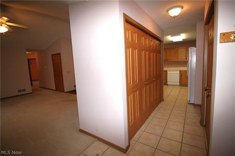 2390 Wright State Dr SE, Massillon, OH 44646 photo 8