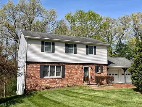 108 Manchester Dr, Marietta, OH 45750