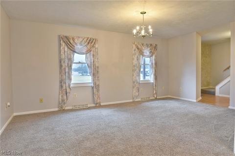 623 W Harvey St, Struthers, OH 44471 photo 9