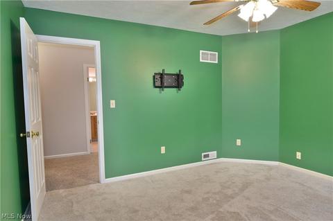 623 W Harvey St, Struthers, OH 44471 photo 24