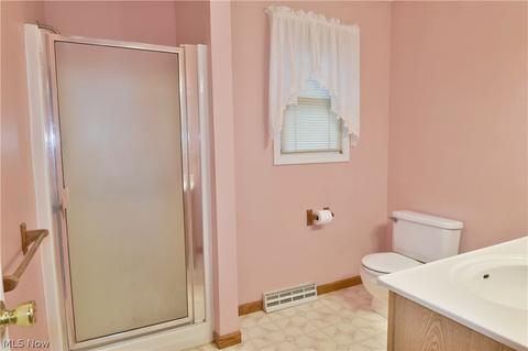 623 W Harvey St, Struthers, OH 44471 photo 21