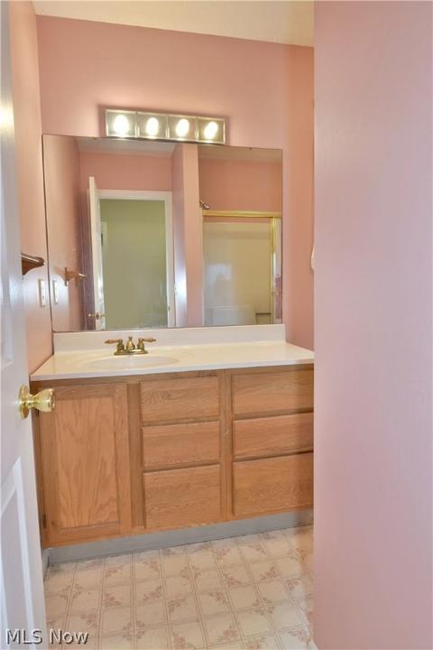 623 W Harvey St, Struthers, OH 44471 photo 25