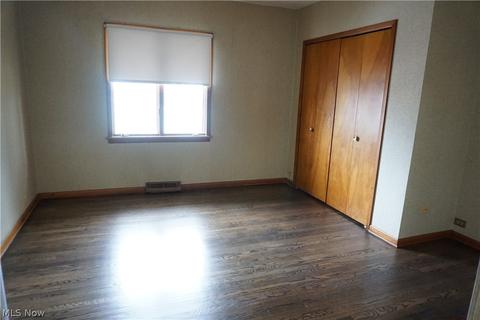 7525 State Rd, Parma, OH 44134 photo 8