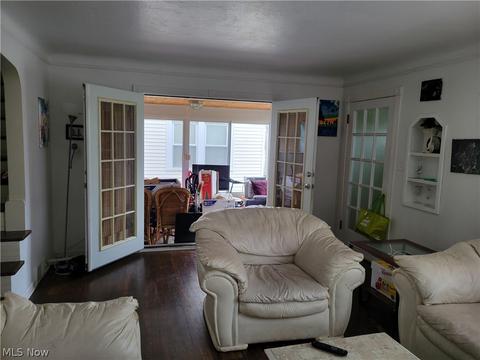 276 E 193rd St, Euclid, OH 44119 photo 4