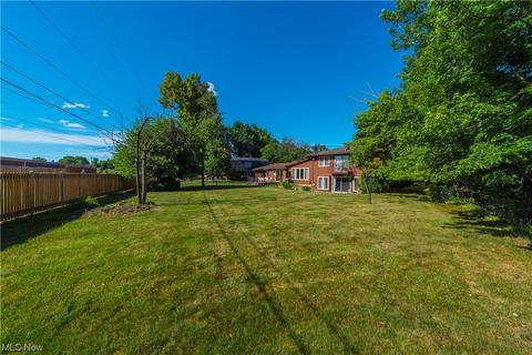 349 Hamilton Cir, Elyria, OH 44035 photo 6