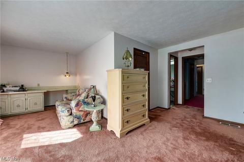 349 Hamilton Cir, Elyria, OH 44035 photo 23