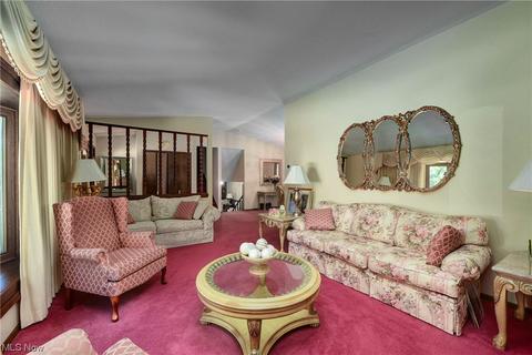 349 Hamilton Cir, Elyria, OH 44035 photo 7