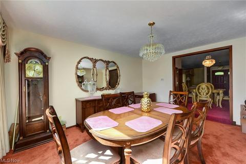 349 Hamilton Cir, Elyria, OH 44035 photo 16
