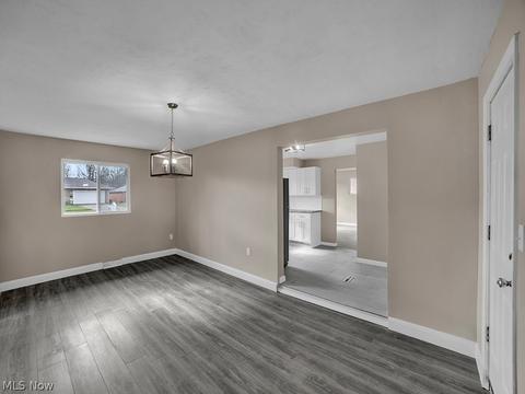 517 High St, Elyria, OH 44035 photo 7