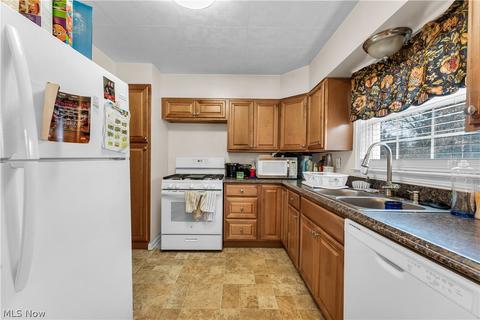 1840 E 225th St, Euclid, OH 44117 photo 7