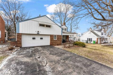 1840 E 225th St, Euclid, OH 44117 photo 2
