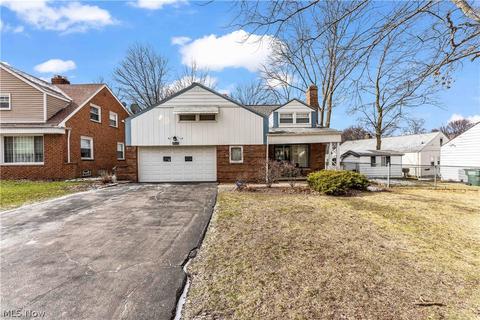 1840 E 225th St, Euclid, OH 44117 photo 1