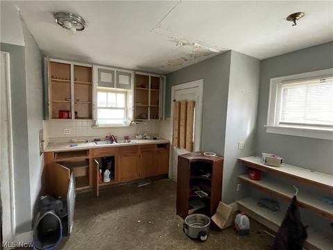 1243 Gorge Blvd, Akron, OH 44310 photo 7
