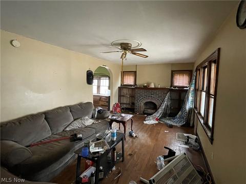1243 Gorge Blvd, Akron, OH 44310 photo 3
