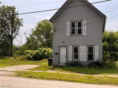 1314 W 3rd St, Ashtabula, OH 44004 photo 1