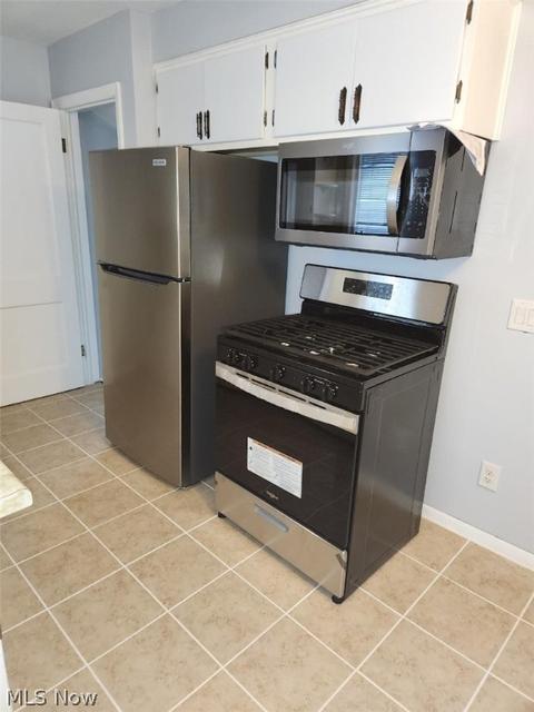 2502 E 38th St, Lorain, OH 44055 photo 9