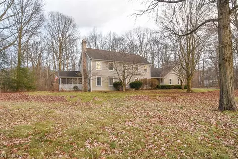 6901 Killdeer Dr, Canfield, OH 44406 photo 2