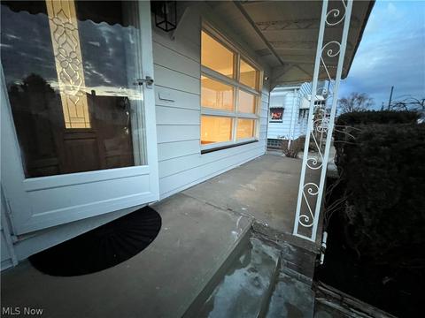 6306 Forest Ave, Parma, OH 44129 photo 3