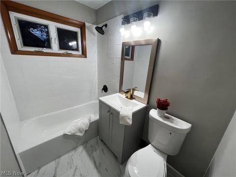6306 Forest Ave, Parma, OH 44129 photo 17
