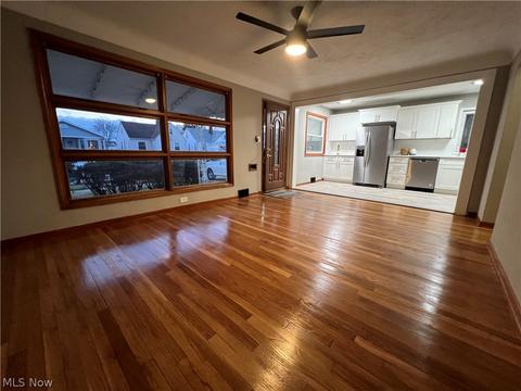 6306 Forest Ave, Parma, OH 44129 photo 5