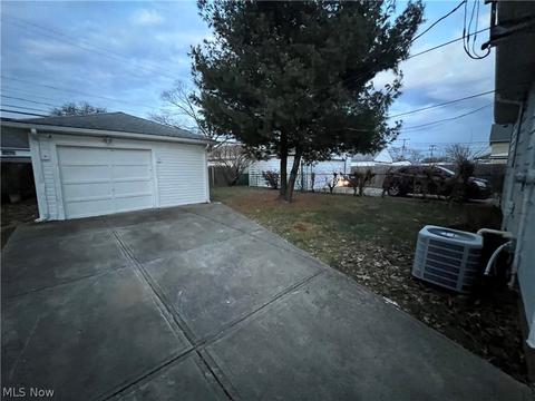 6306 Forest Ave, Parma, OH 44129 photo 25