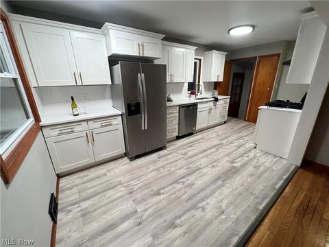 6306 Forest Ave, Parma, OH 44129 photo 6
