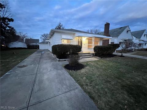 6306 Forest Ave, Parma, OH 44129 photo 1