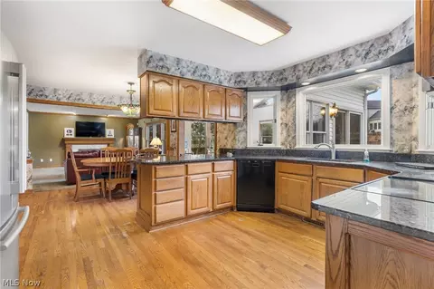 7080 Fenwick Ave NE, Canton, OH 44721 photo 10