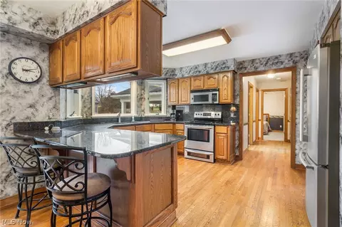 7080 Fenwick Ave NE, Canton, OH 44721 photo 11