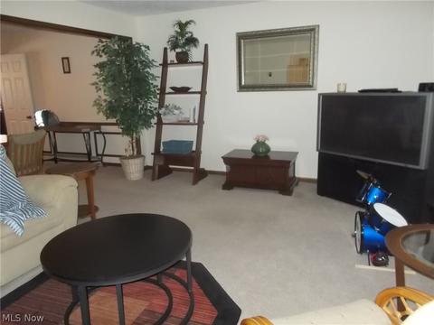 1589 Hemlock Dr, Ashtabula, OH 44004 photo 6