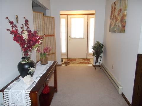 1589 Hemlock Dr, Ashtabula, OH 44004 photo 2