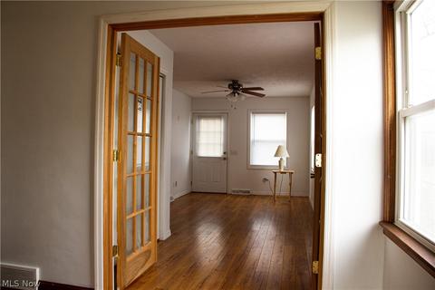 235 Omar St, Struthers, OH 44471 photo 6