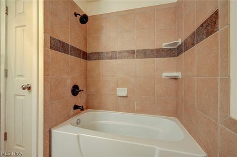 168 Timberlane Dr, Elyria, OH 44035 photo 26