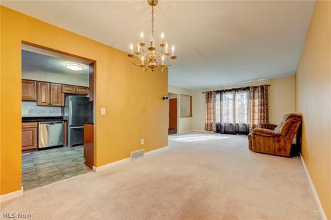 168 Timberlane Dr, Elyria, OH 44035 photo 5