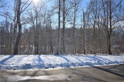 1836 Carson Rd, Ashtabula, OH 44004 photo 2