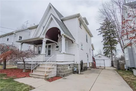 1022 Bell Ave, Elyria, OH 44035 photo 2