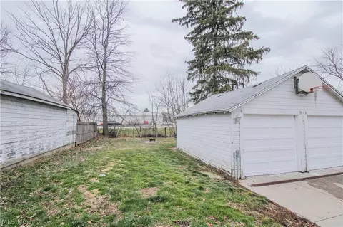1022 Bell Ave, Elyria, OH 44035 photo 25