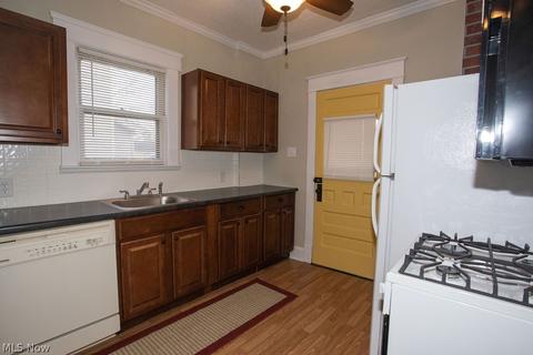289 Maplewood Ave, Struthers, OH 44471 photo 11