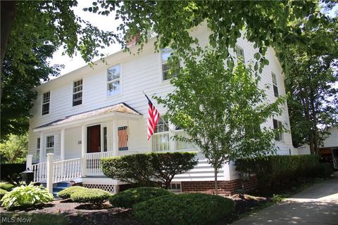 1403 Pine Dr, Ashtabula, OH 44004 photo 1