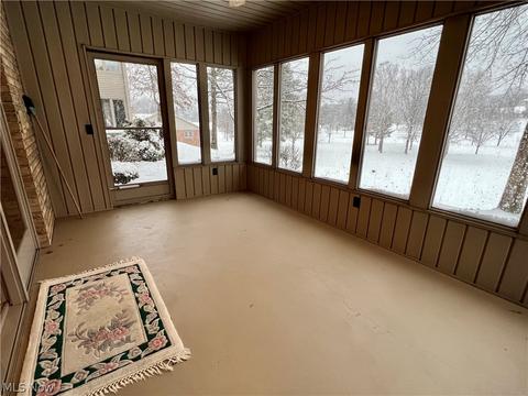 215 Pinehurst Dr, Dover, OH 44622 photo 28