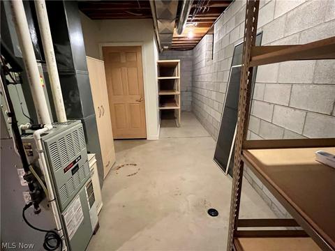 215 Pinehurst Dr, Dover, OH 44622 photo 29