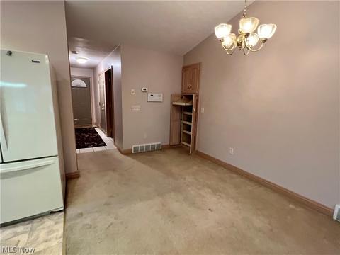 215 Pinehurst Dr, Dover, OH 44622 photo 17